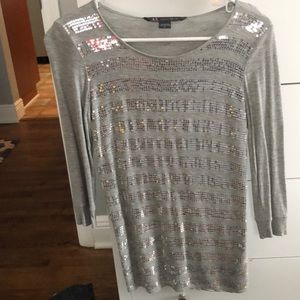 Quarter sleeve shirt